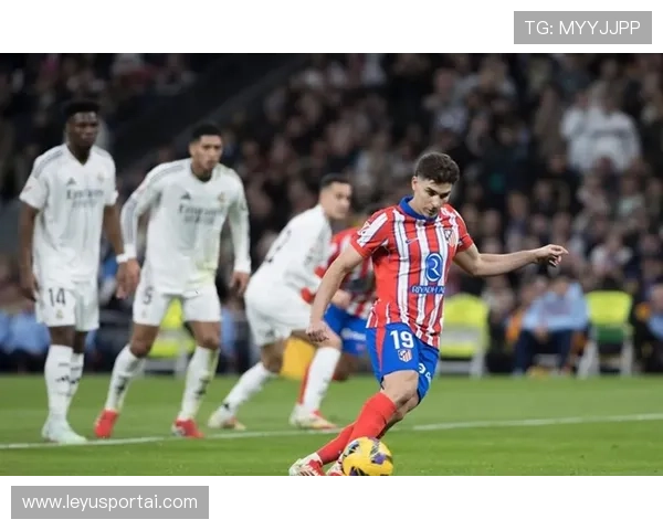 伯纳乌八万球迷狂嘘，皇马表现引现场不满